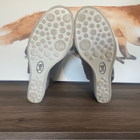 Sofft brand open toed shoes - Picture 2 of 3